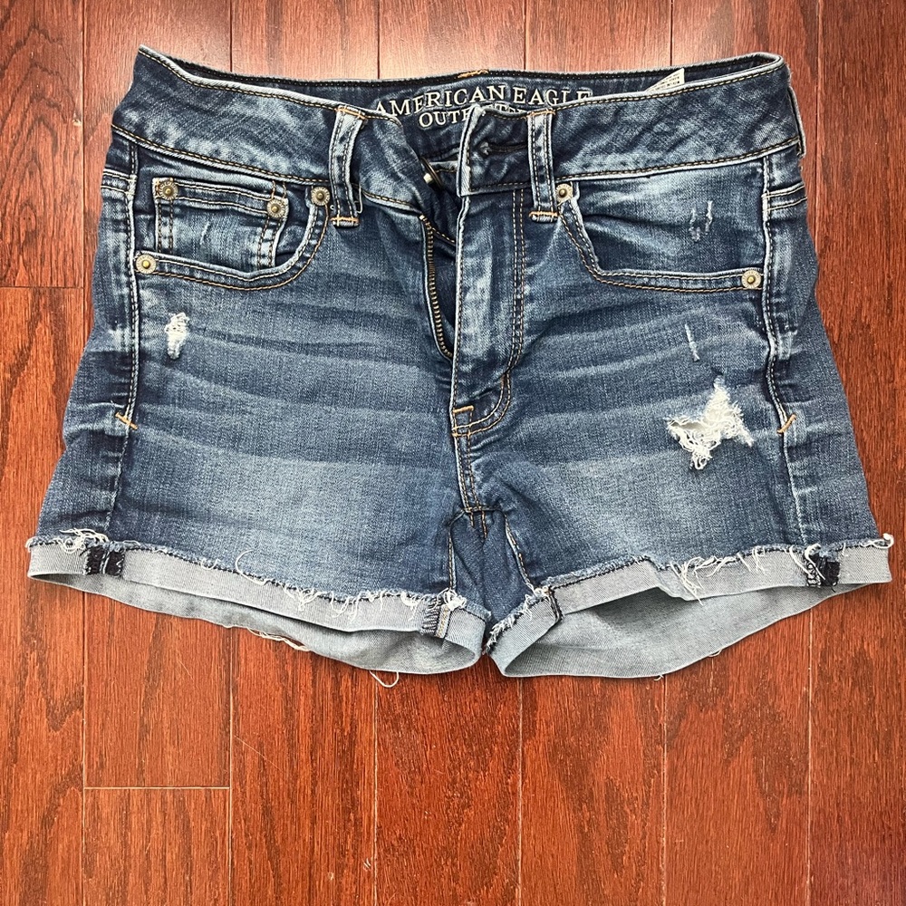 American Eagle Outfitters Women's Blue Denim CUT OFF JEAN SHORTS